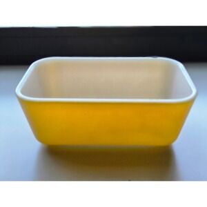 Vintage Pyrex 0502 Yellow 1.5 PT Refrigerator‎ Dish (No Lid)